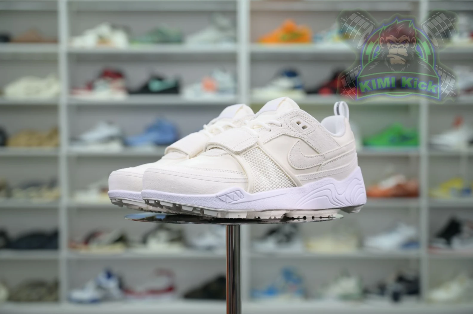 ModernLook Kimikick Travis Scottx Nike Shark-A-Don 3383
