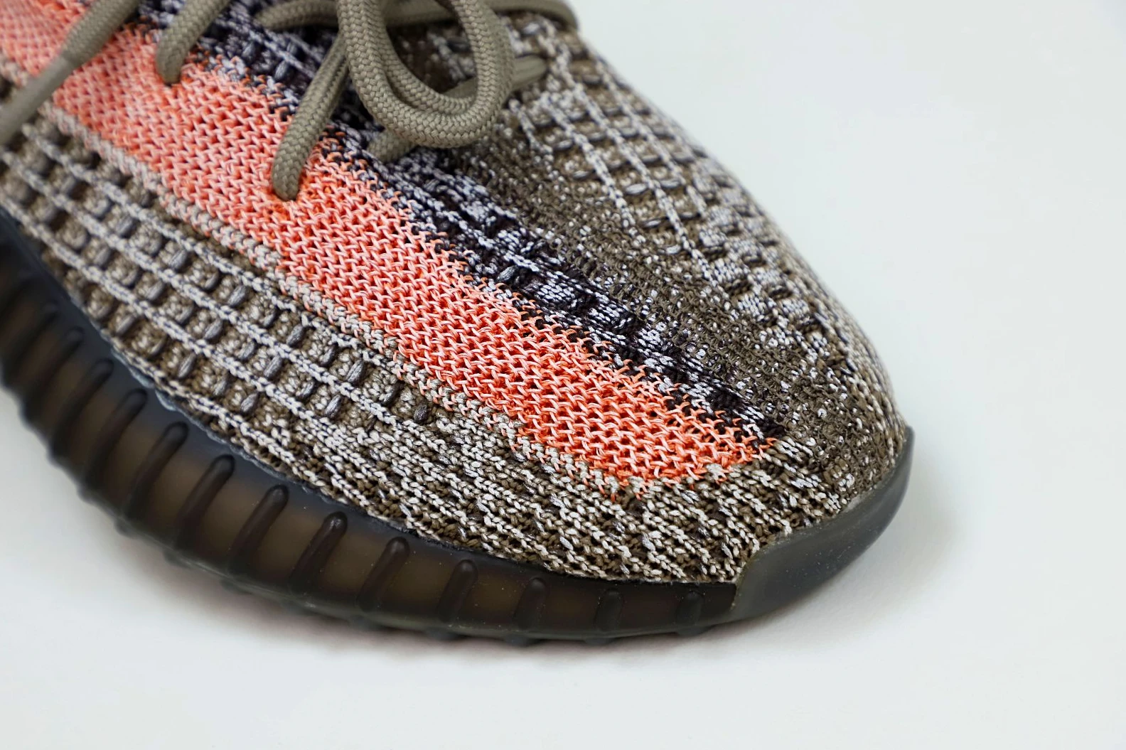 ModernLook Kimikick YEEZY BOOST 350 V2 'ASH STONE' 77