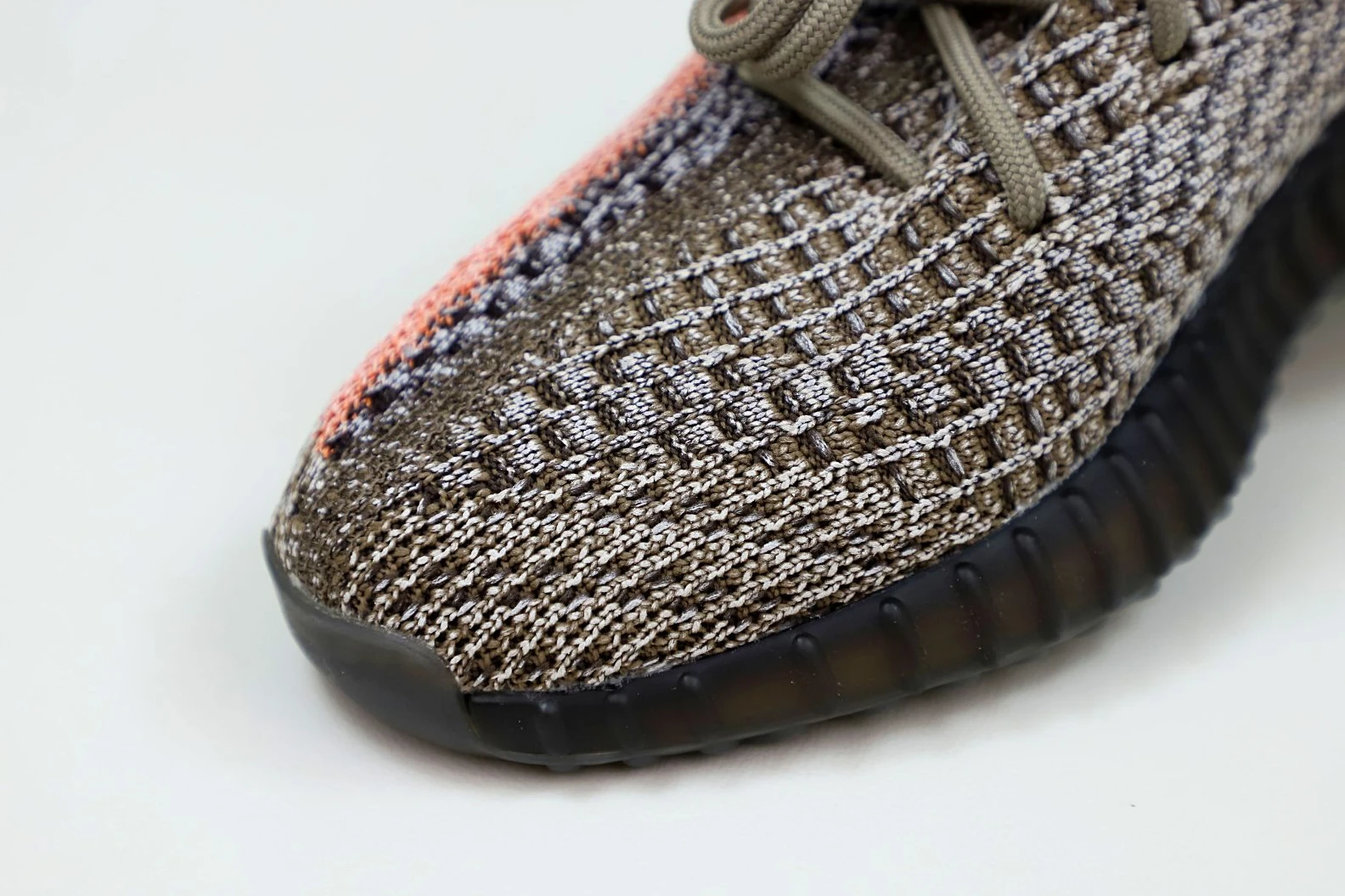 ModernLook Kimikick YEEZY BOOST 350 V2 'ASH STONE' 77