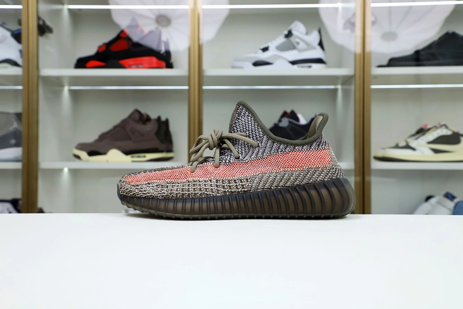 ModernLook Kimikick YEEZY BOOST 350 V2 'ASH STONE' 77