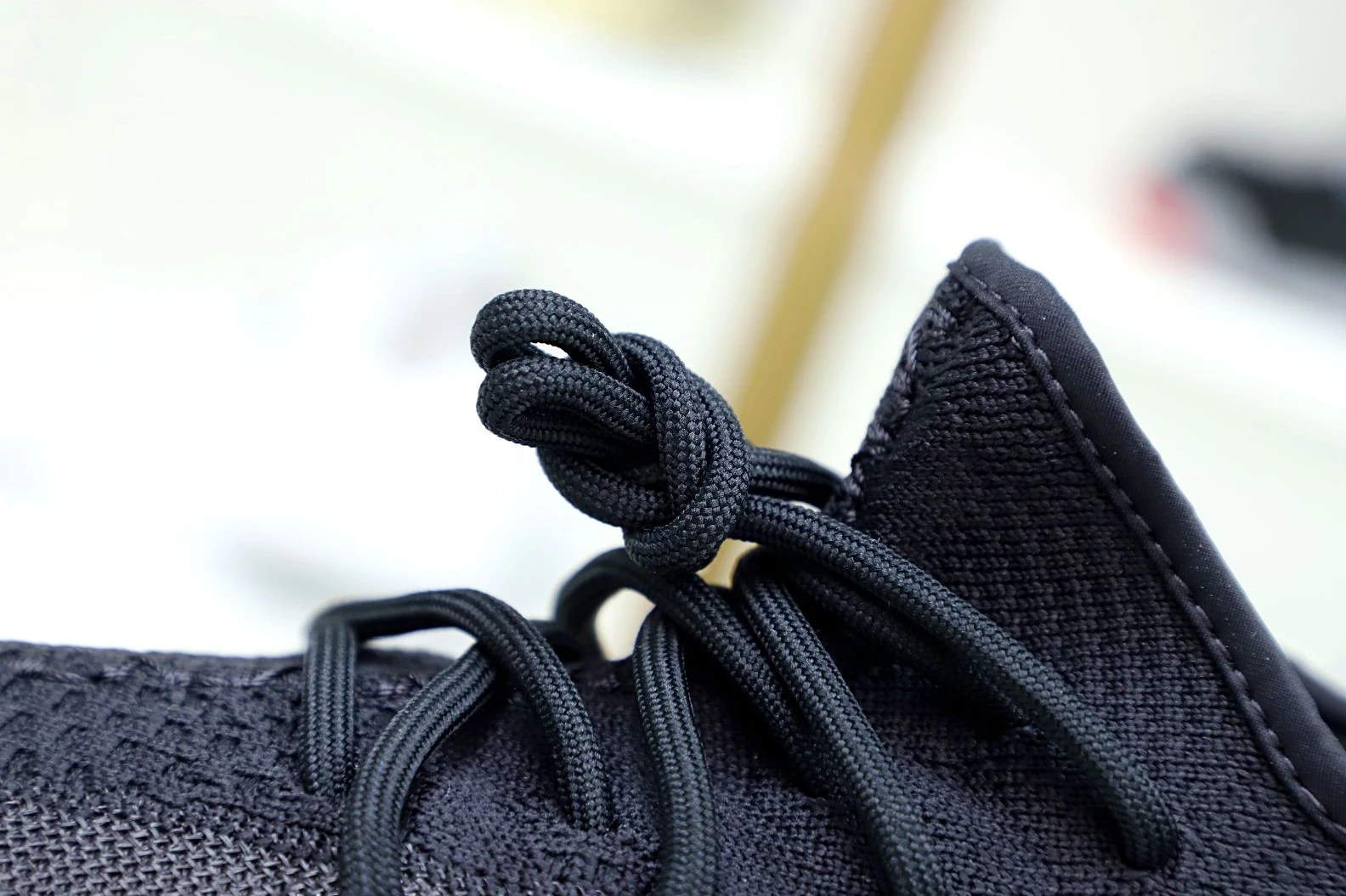 ModernLook Kimikick YEEZY BOOST 350 V2 ONYX 66