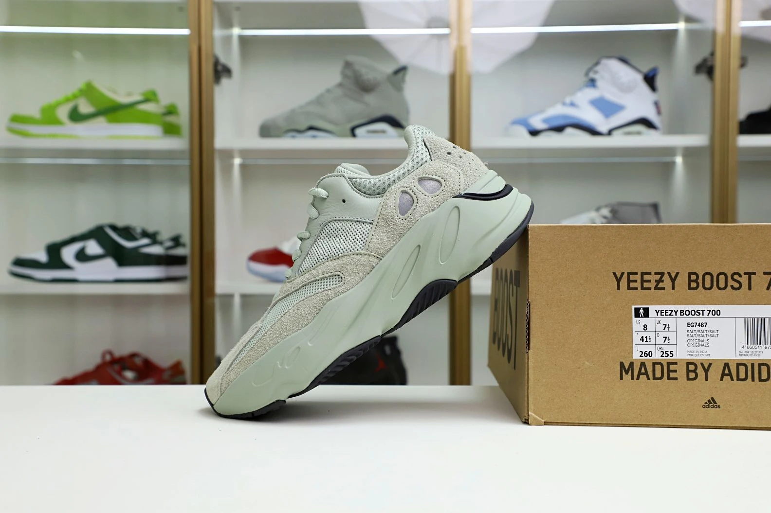 ModernLook Kimikick YEEZY BOOST 700 SALT 61
