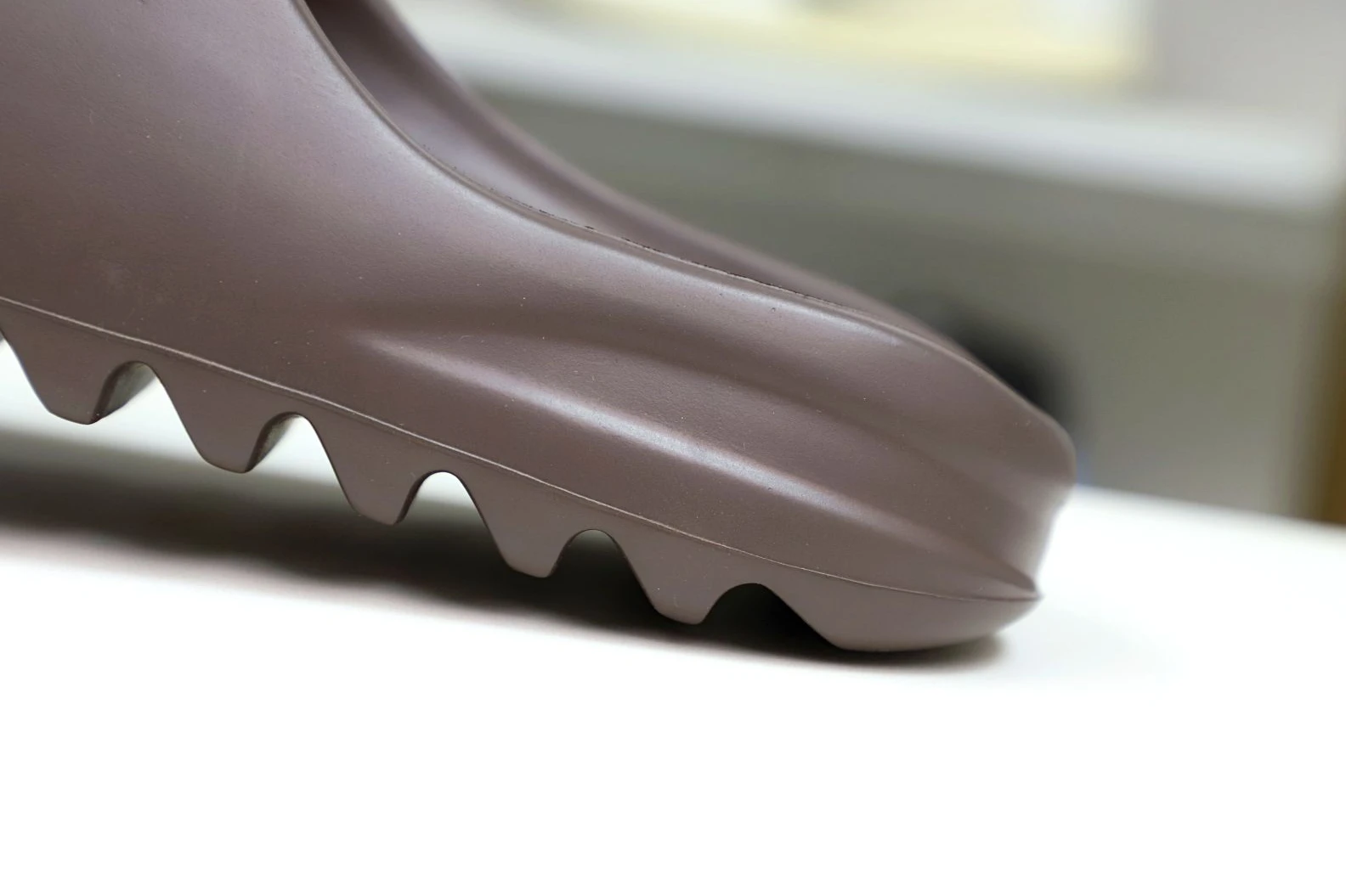 ModernLook Kimikick YEEZY SLIDES G 64