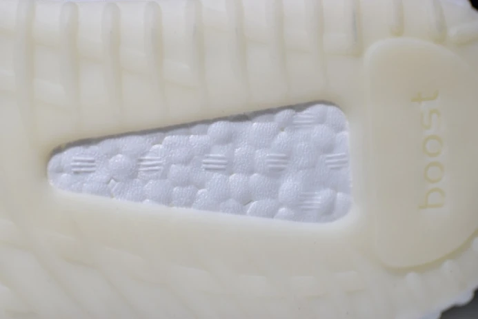 ModernLook Sup*e x ad*s yeezy boost 350 v2 white red shoes 255