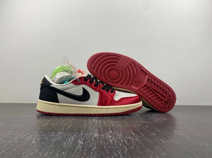 ModernLook Trophy Room x Air Jordan 1 Low OG Home FN0432- 517