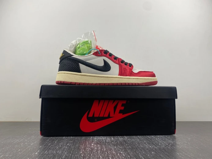 ModernLook Trophy Room x Air Jordan 1 Low OG Home FN0432- 517
