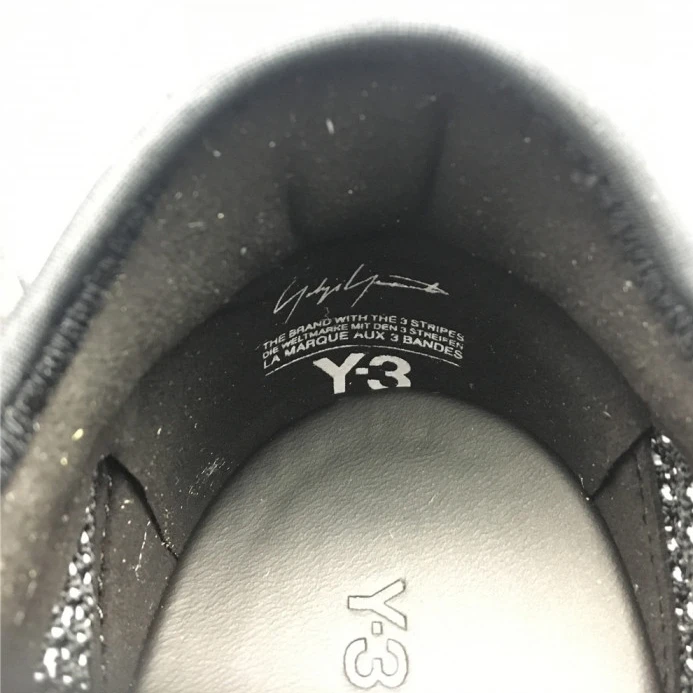 ModernLook ad*s y-3 runner 4d aq 205