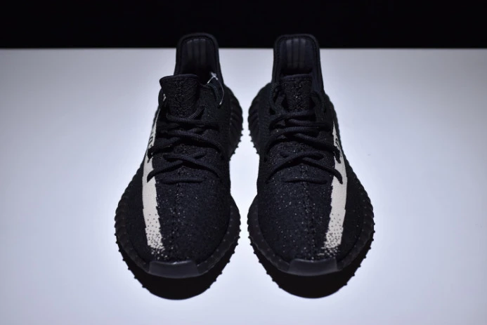 ModernLook ad*s yeezy boost 350 v2 oreo white black by 256