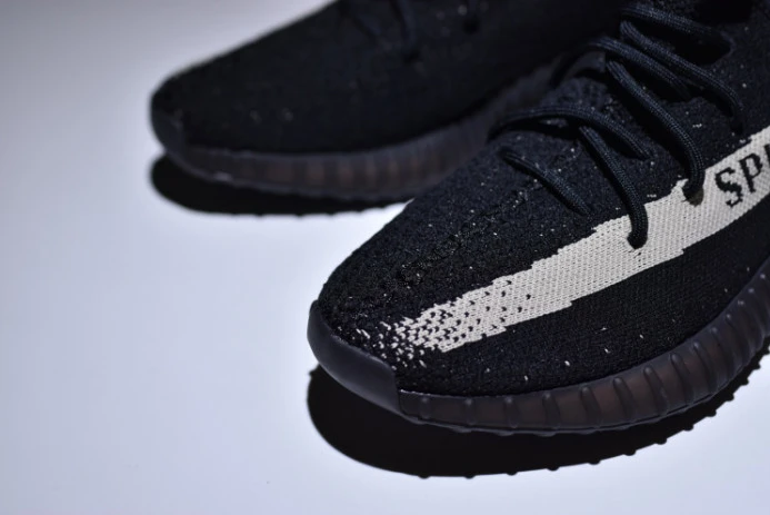 ModernLook ad*s yeezy boost 350 v2 oreo white black by 256