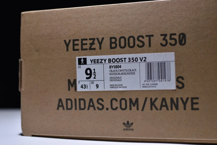 ModernLook ad*s yeezy boost 350 v2 oreo white black by 256