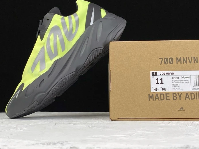ModernLook ad*s yeezy boost 700 mnvn phosphor fy 192