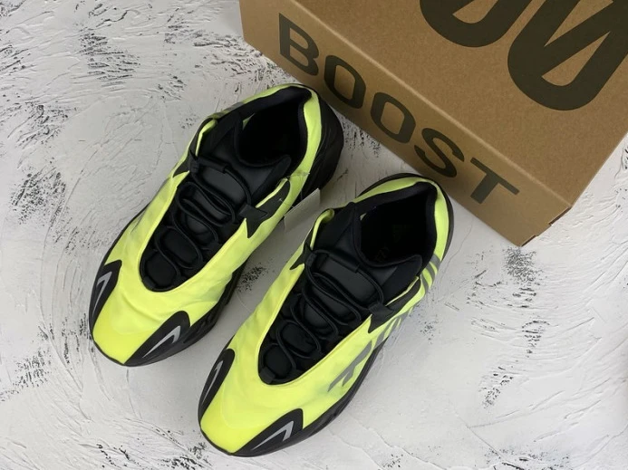 ModernLook ad*s yeezy boost 700 mnvn phosphor fy 192