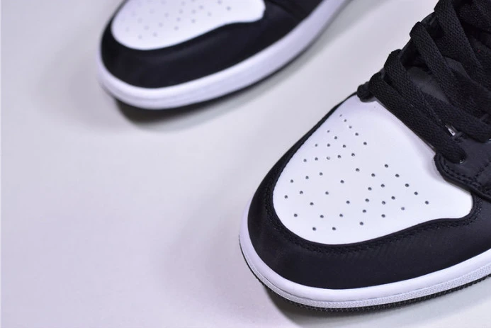 ModernLook air jordan 1 mid se union black toe 852542- 1239