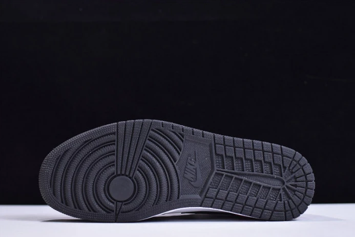 ModernLook air jordan 1 mid se union black toe 852542- 1239