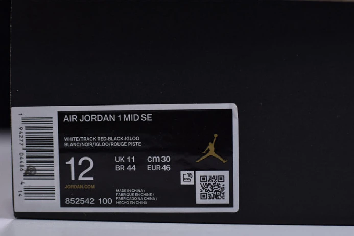 ModernLook air jordan 1 mid se union black toe 852542- 1239