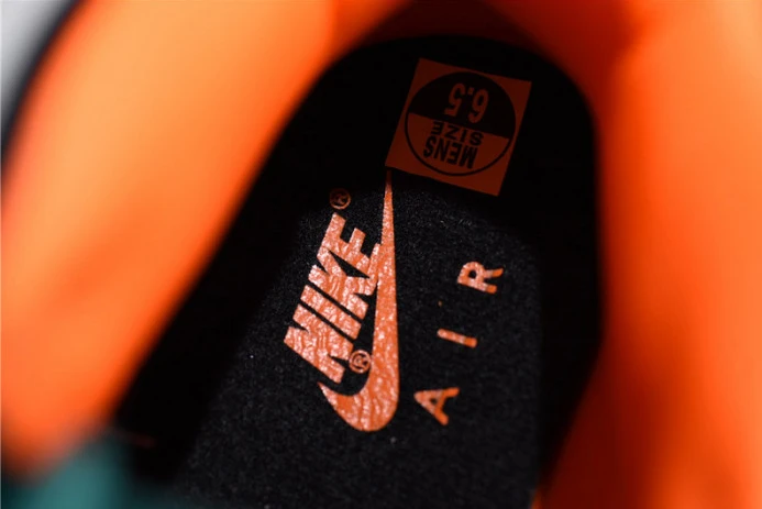 ModernLook air more uptempo gs what the 90s at3408- 3354