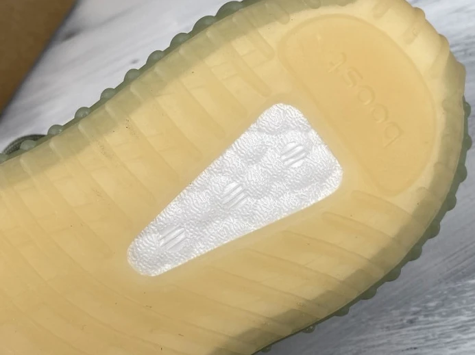 ModernLook kids ad*s yeezy boost 350 v2 “desert sage” 162