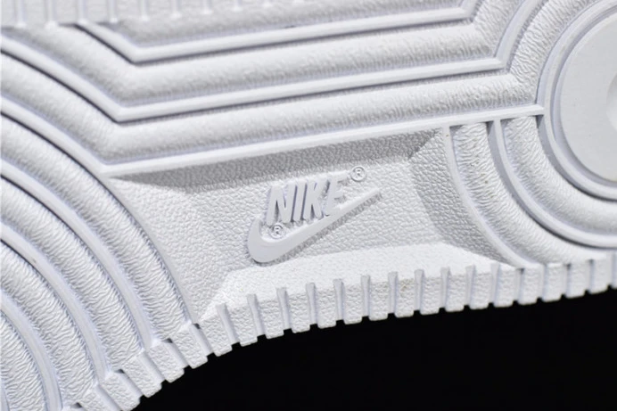 ModernLook nike air force 1 low se aa0287- 3032