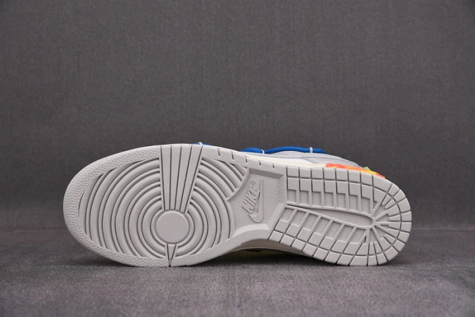 ModernLook nike dunk low ofw lot 10 dm1602- 3200