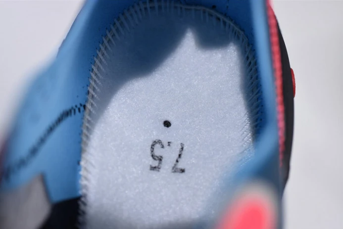 ModernLook nike react element 87 blue chill solar red aq1090- 3158