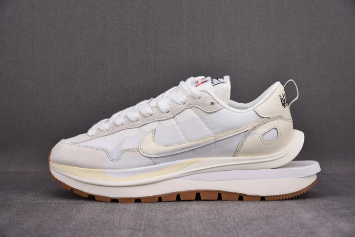 ModernLook nike vaporwaffle sacai sail gum dd1875- 3319