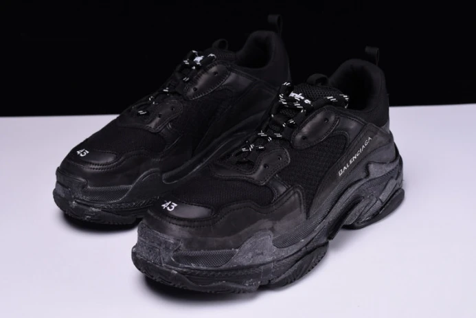 ModernLook triples trainer sneakers 2046
