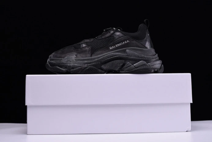 ModernLook triples trainer sneakers 2046