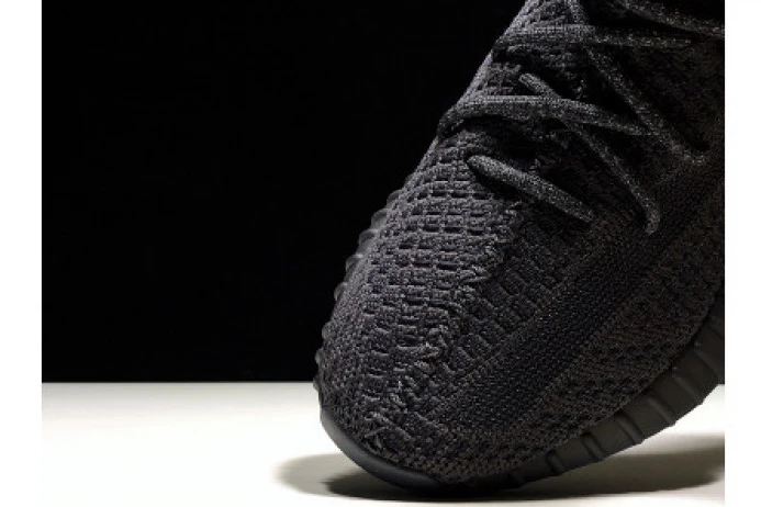 NewStyle ADIDAS MENS YEEZY BOOST 350 V2 BLACK FU 335