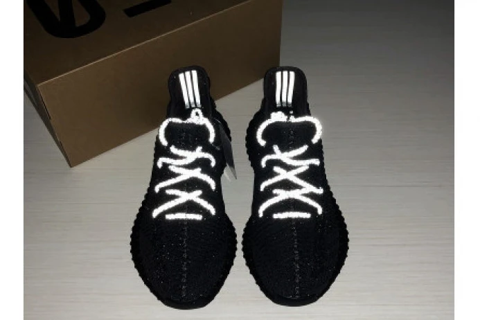 NewStyle ADIDAS MENS YEEZY BOOST 350 V2 BLACK FU 335