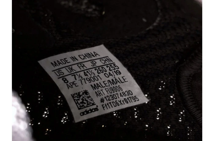 NewStyle ADIDAS MENS YEEZY BOOST 350 V2 BLACK FU 335