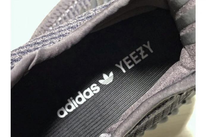 NewStyle ADIDAS MENS YEEZY BOOST 350 V2 BLACK FU 335