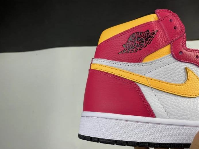 NewStyle Air Jordan 1 High OGLight Fusion Red 555088- 827
