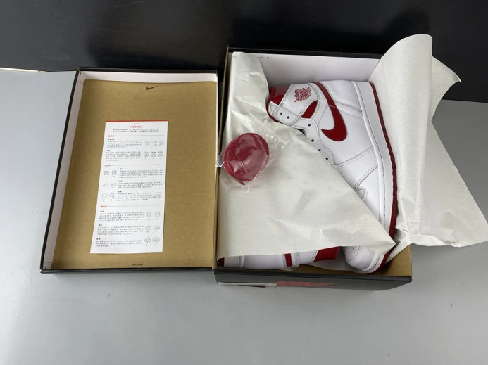NewStyle Air Jordan 1 Retro Metallic Red (2017) 555088- 850