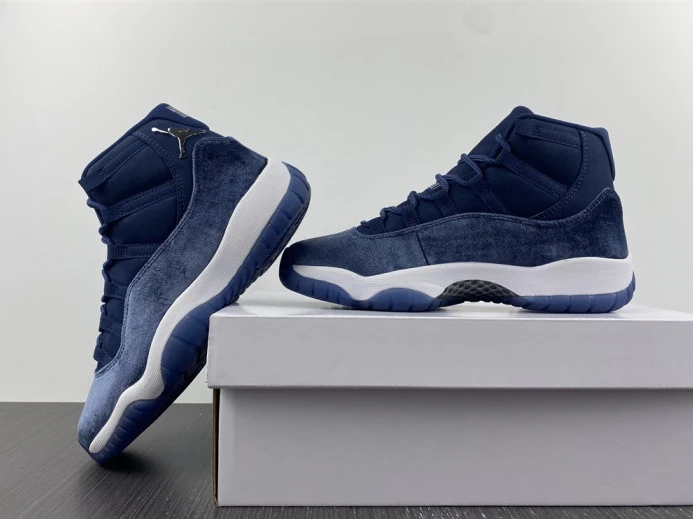 NewStyle Air Jordan 11 Velvet WMNS Midnight Navy AR0715- 713