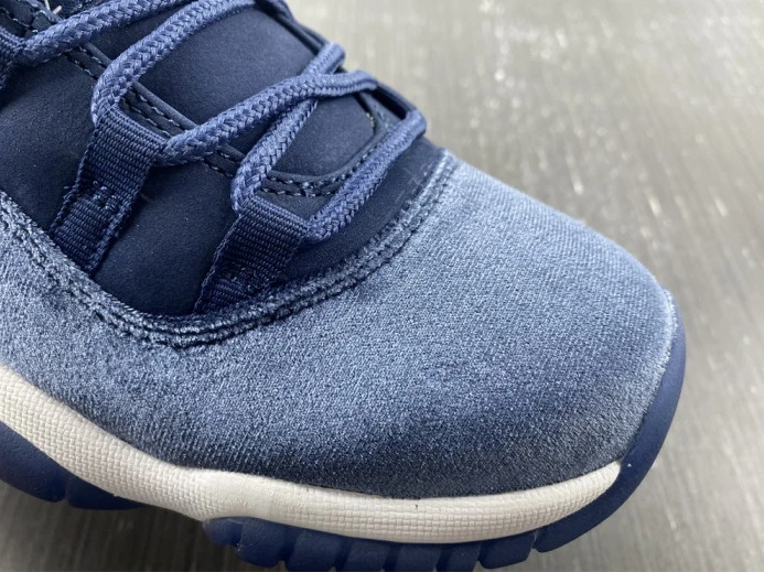 NewStyle Air Jordan 11 Velvet WMNS Midnight Navy AR0715- 713