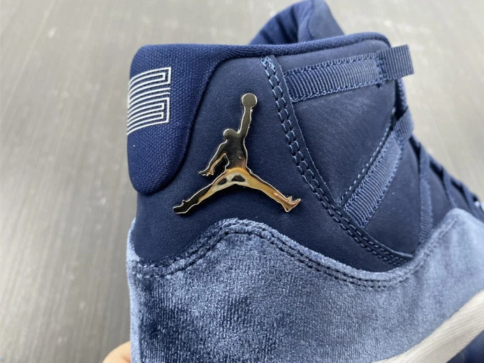 NewStyle Air Jordan 11 Velvet WMNS Midnight Navy AR0715- 713