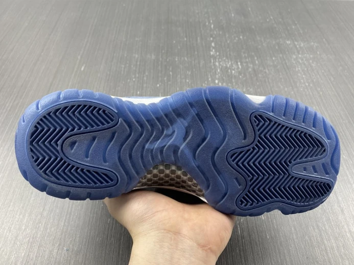 NewStyle Air Jordan 11 Velvet WMNS Midnight Navy AR0715- 713