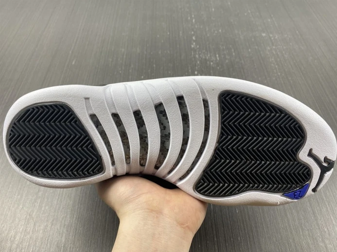NewStyle Air Jordan 12 WMNS Hyper Royal AO6068- 673