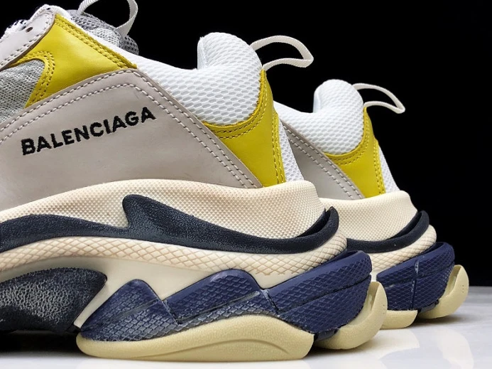 NewStyle BLCG Triple S DSM 483513-W06F1- 2539