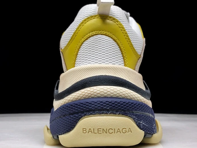 NewStyle BLCG Triple S DSM 483513-W06F1- 2539