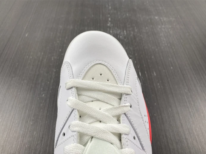 NewStyle Jordan 6 Retro Infrared White (2014) 384664- 594