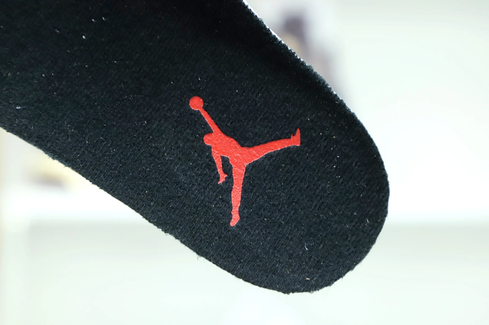 NewStyle Kimikick AIR JORDAN 11 LOW WHITE BRED 1930