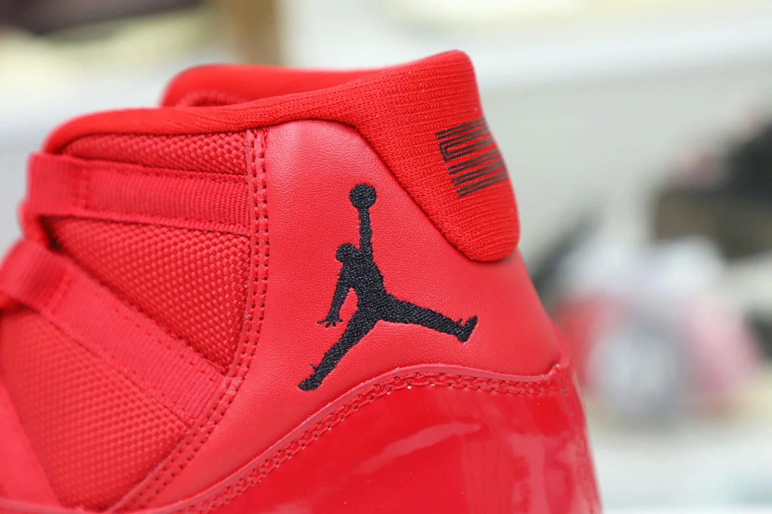 NewStyle Kimikick JORDAN 11 RETRO WIN LIKE 96 378037- 1994