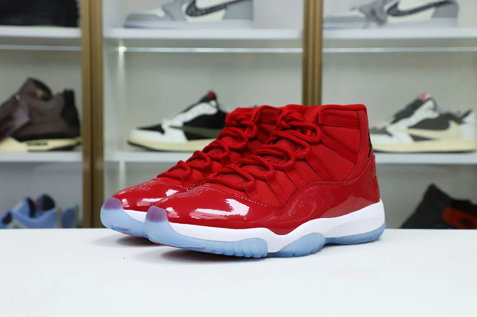 NewStyle Kimikick JORDAN 11 RETRO WIN LIKE 96 378037- 1994