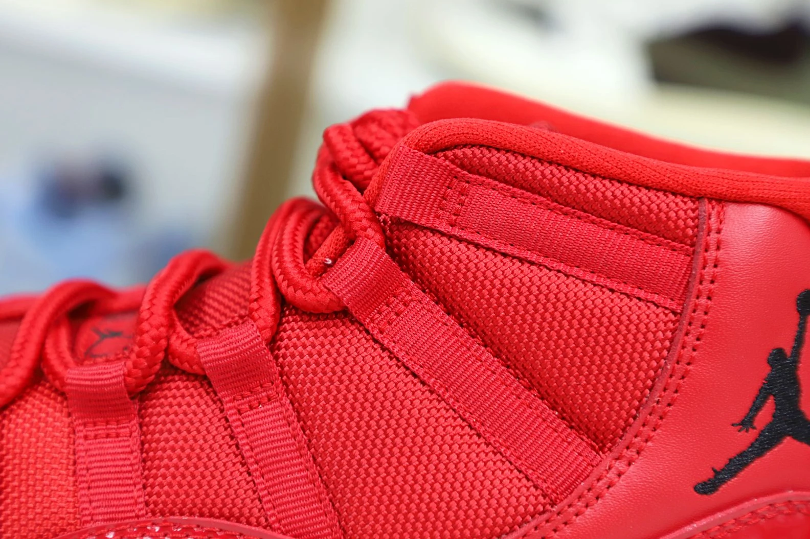 NewStyle Kimikick JORDAN 11 RETRO WIN LIKE 96 378037- 1994