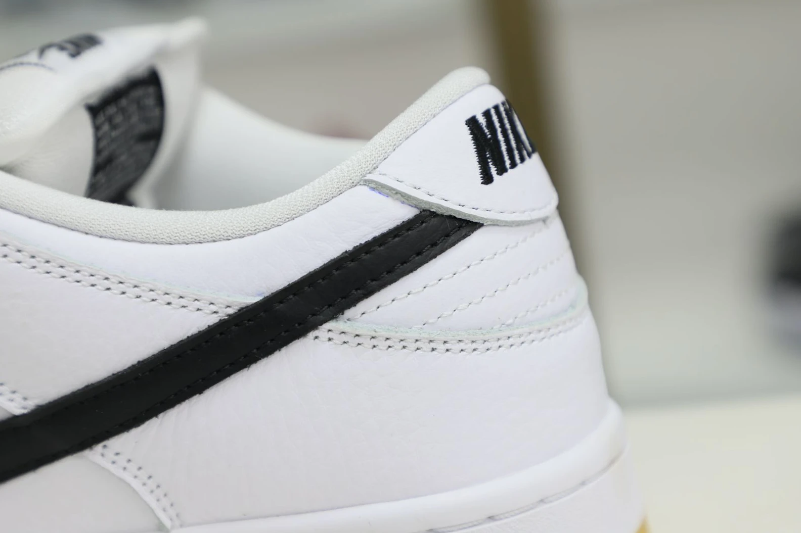 NewStyle Kimikick Nike Dunk SB Low pro iso 3454