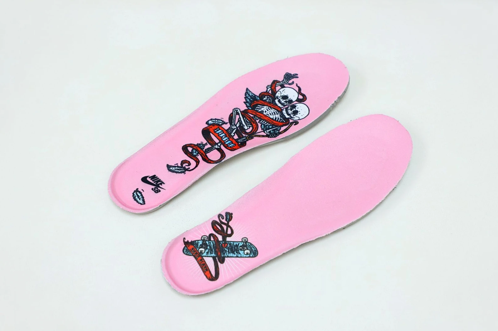 NewStyle Kimikick STRANGELOVE X DUNK LOW SB 'VALENTINE'S DAY' 3533
