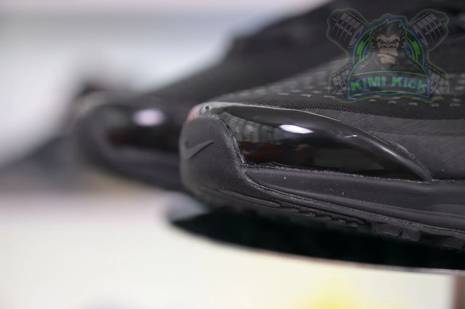 NewStyle Kimikick Supreme x Nike Air Max Dn 3384