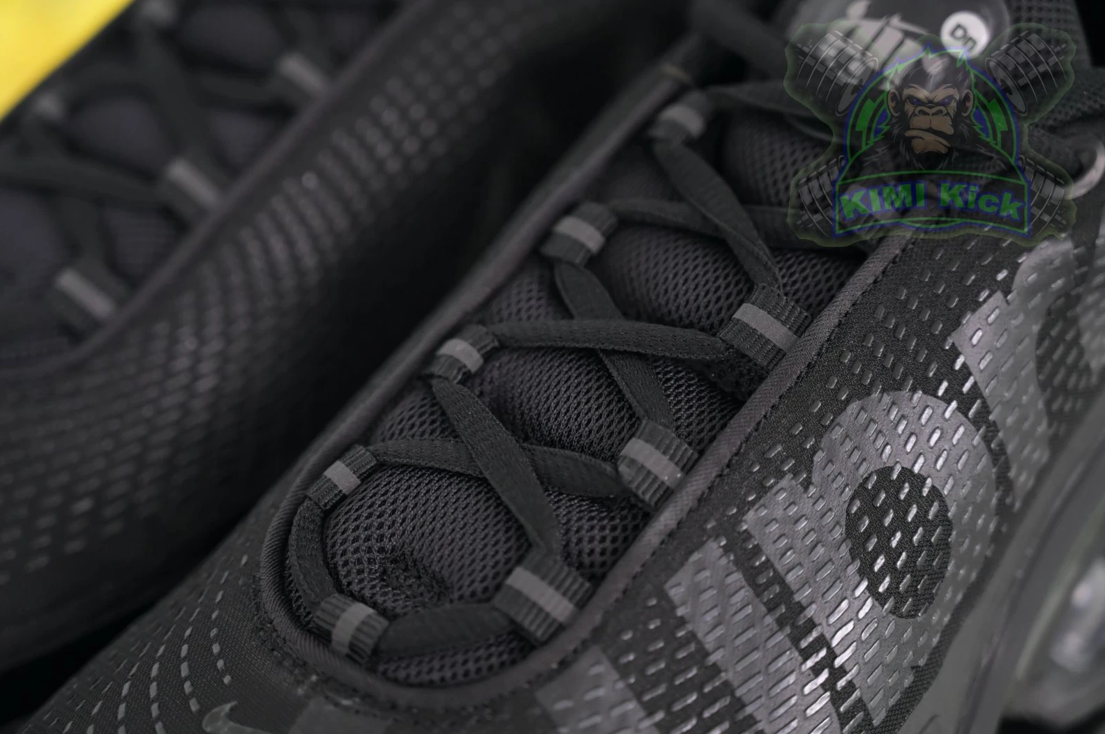NewStyle Kimikick Supreme x Nike Air Max Dn 3384
