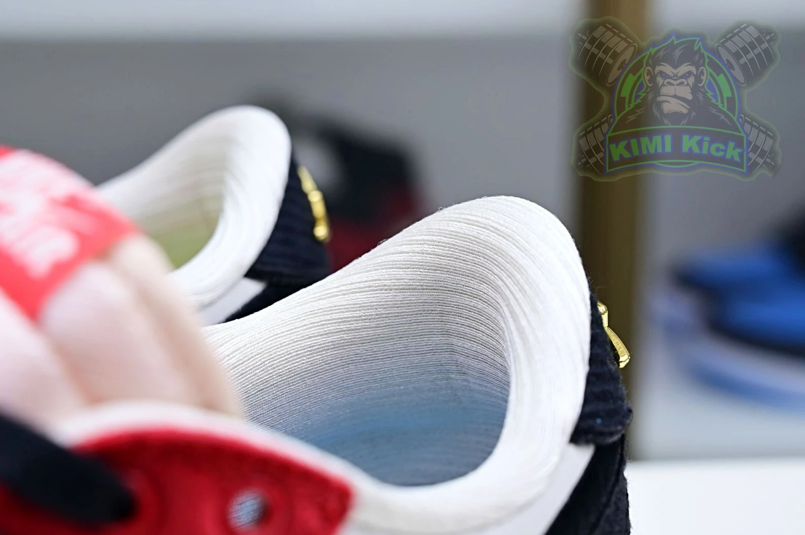 NewStyle Kimikick Trophy Room x Jordan Air Jordan 1 Low OG “Away” 1868